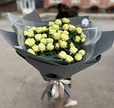 Букет Белые кустовые розы Солинеро в Бессоновке