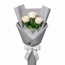 Букет 3 белые розы в Бессоновке