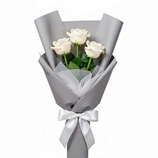 Букет 3 белые розы в Бессоновке