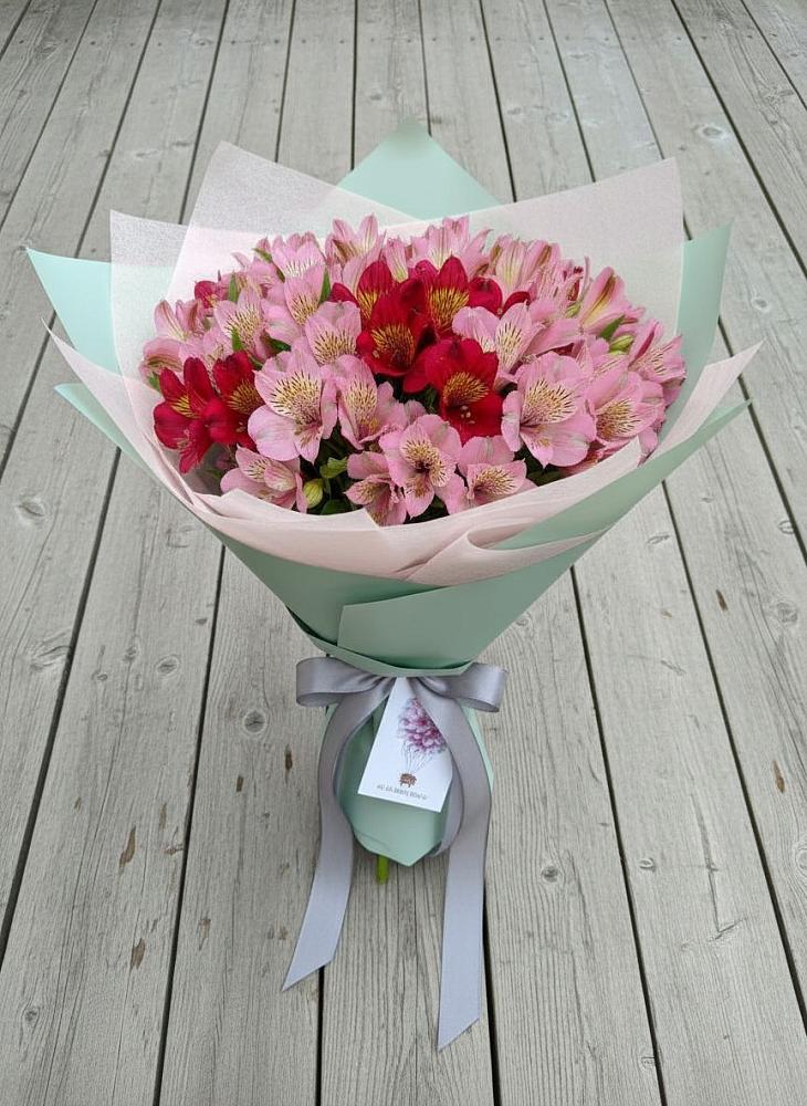 Букет цветов из: Альстромерии в Бессоновке