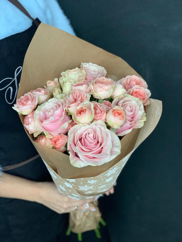 Букет цветов из: Хризантемы и Розы в Бессоновке