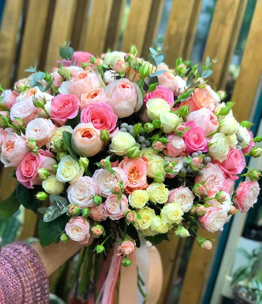 Букет цветов из: Розы в Бессоновке