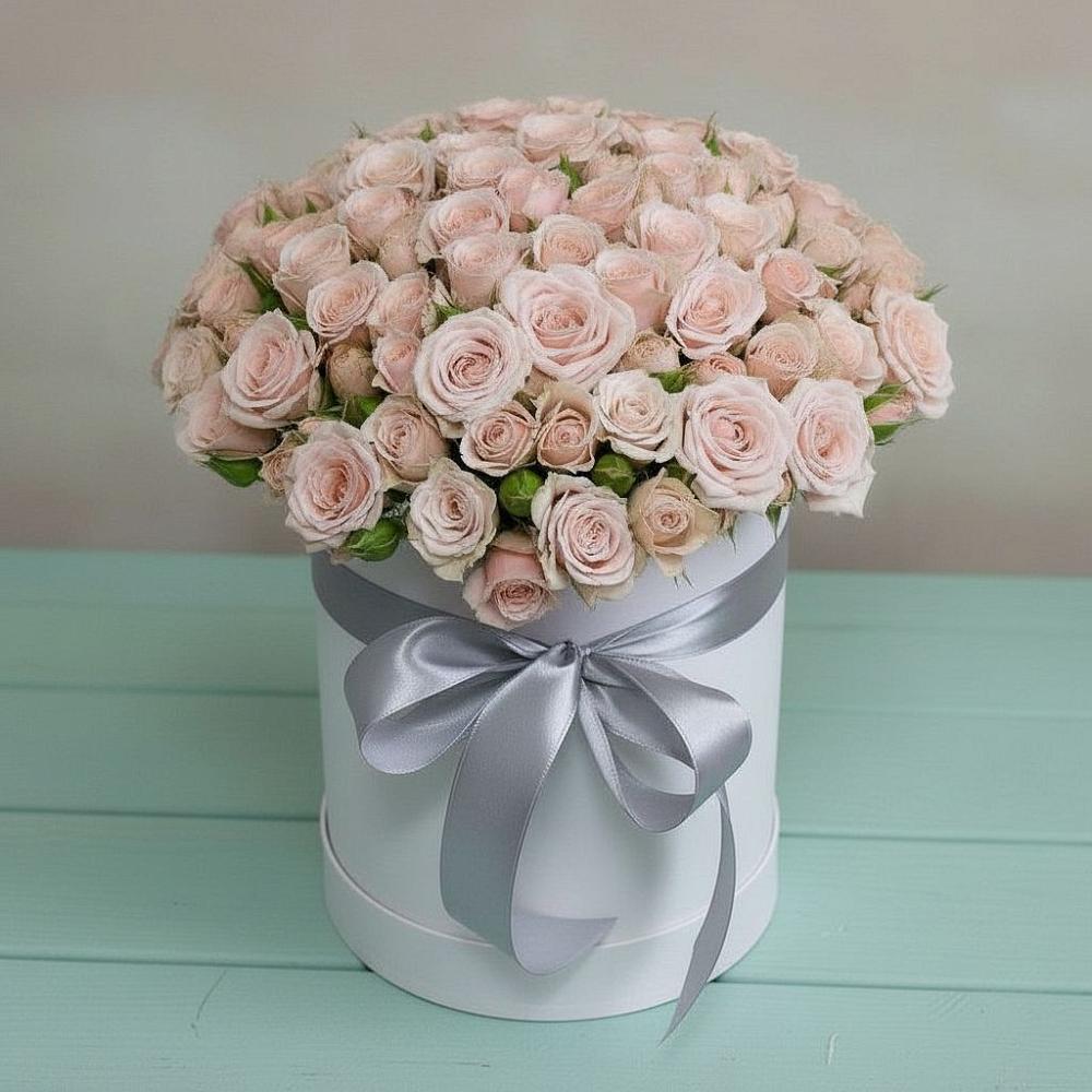 Цветочная композиция из Розы в шляпной коробке в Бессоновке