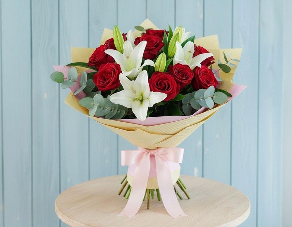 Букет цветов из: Лилии и Розы в Бессоновке